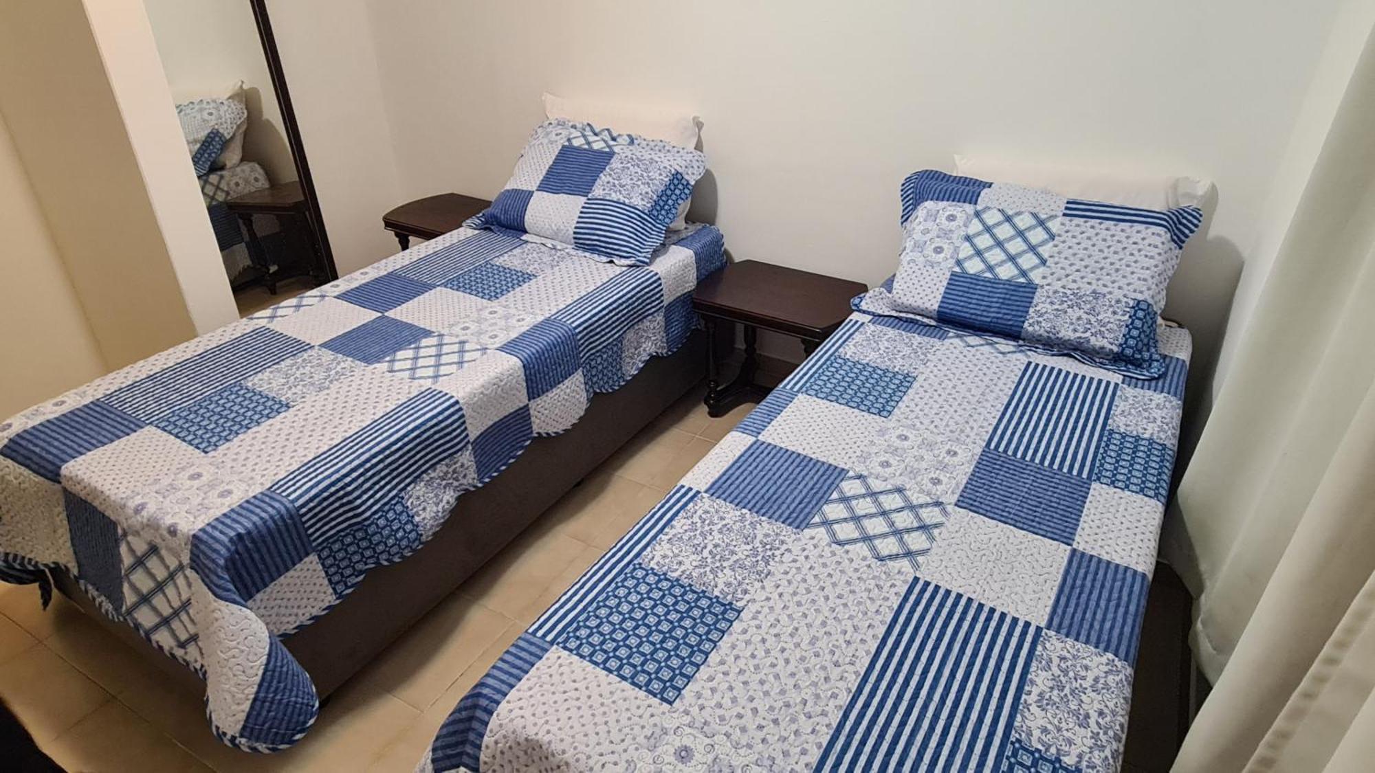 Av Brasil 100M Do Shopping E Garagem Privativa Apartment Balneario Camboriu Bagian luar foto
